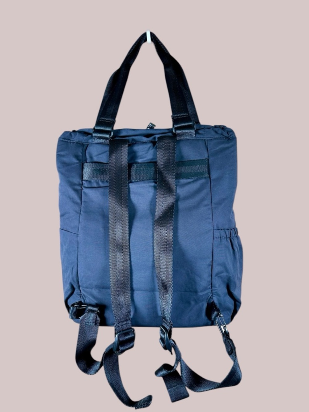 NWT Vuori V1 Convertible Black Sports Tote Backpack Bag UNISEX - Picture 4 of 9